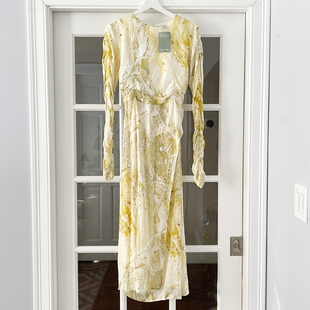 Women dress
